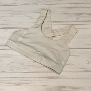white lulu lemon sports bra